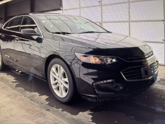 2020 Chevrolet Malibu LT photo 3